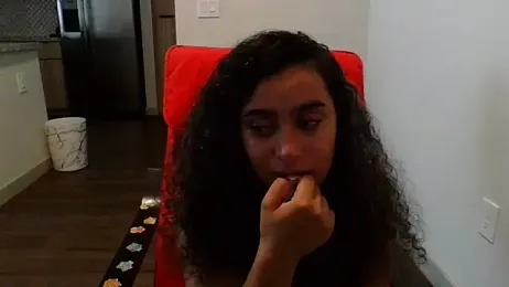 cinnaminnie stripchat stream image, 09.04.2025 17:00