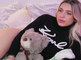 Maci Reynolds flirt4free stream image