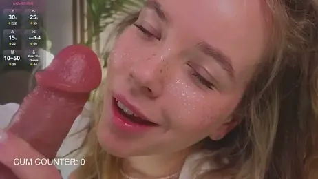 milly_shy stripchat stream image