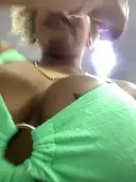riri_brunnete stripchat stream image, 10.04.2025 12:50