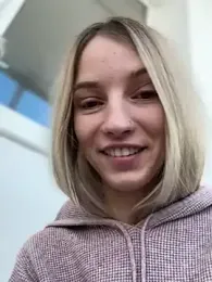 Adelina0001 stripchat stream image