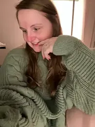 GingerSnap33 stripchat stream image