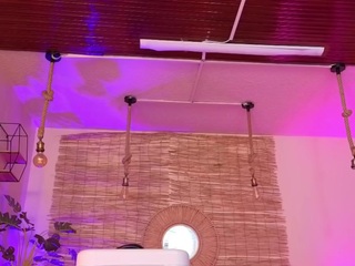 lady-brownn camsoda stream image