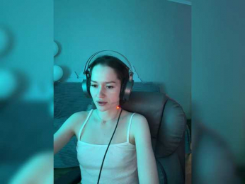 whiteTEA bongacams stream image