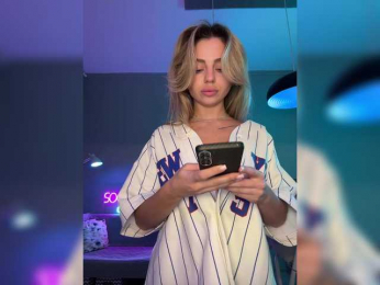 Nataliecroys bongacams stream image