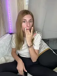 emma05 stripchat stream image