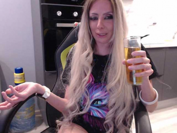 blondalina bongacams stream image