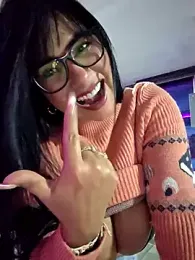 Sara_fun stripchat stream image