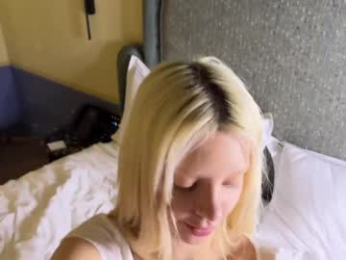 lesi_moonie chaturbate stream image