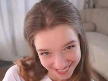 little_poetry chaturbate stream image, 13.04.2025 13:40