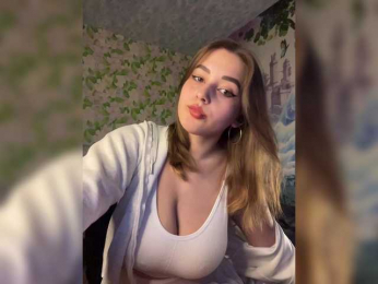 little-devil bongacams stream image