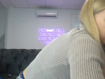 siswet19 chaturbate stream image