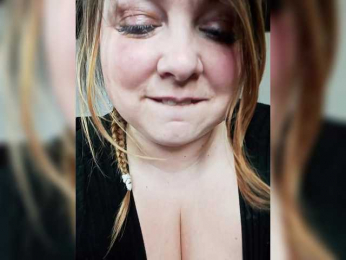 FLUFFY_BEAUTY bongacams stream image