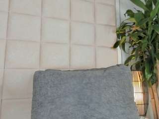 zhuyhong camsoda stream image