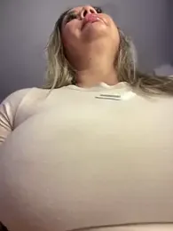 ValeryGrey stripchat stream image