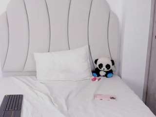 kaity-layne camsoda stream image