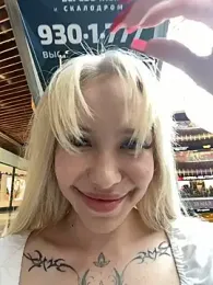 babydolll stripchat stream image