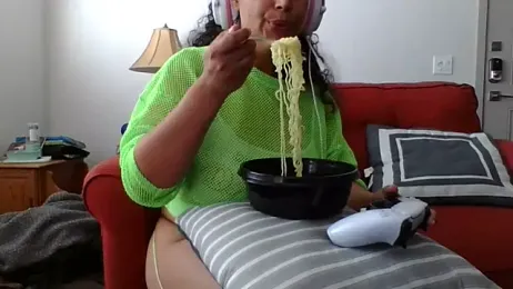 cinnaminnie stripchat stream image, 16.04.2025 18:10