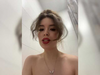 YourLadyyy bongacams stream image