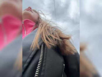 sweetAdel bongacams stream image