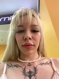 babydolll stripchat stream image