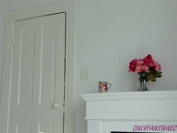 littlegreekflower chaturbate stream image