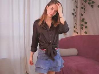 little_poetry chaturbate stream image, 20.04.2025 15:00