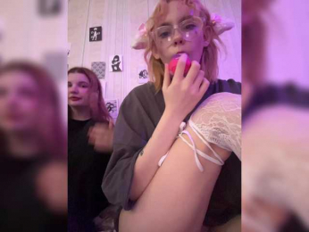 Molly-and-Ewa bongacams stream image