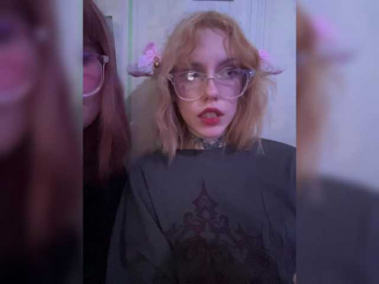 Molly-and-Ewa bongacams stream image