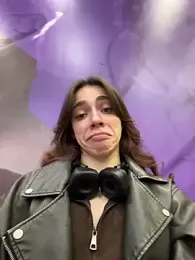 Lily__Belle stripchat stream image