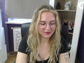 Soft-Zoey bongacams stream image