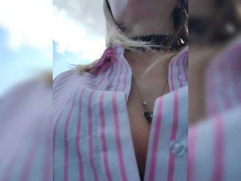 --Kris-- bongacams stream image