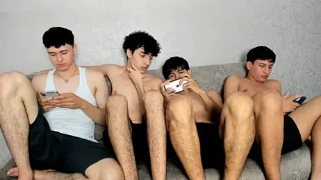 pelusos_mens stripchat stream image