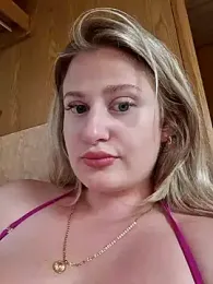 Busty-Ellie stripchat stream image