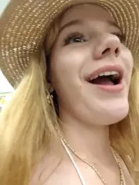 NicoleCut stripchat stream image