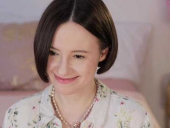 MissEssie bongacams stream image