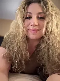 miamellycious stripchat stream image