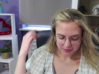 Soft-Zoey bongacams stream image