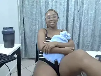 Pearl_00 stripchat stream image