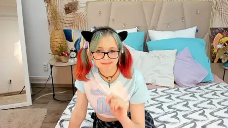 CoralineYoung stripchat stream image