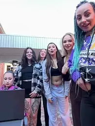 RollingGirls stripchat stream image