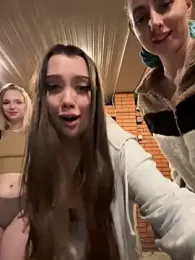 RollingGirls stripchat stream image