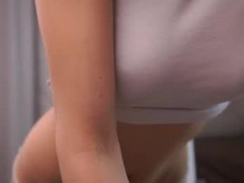 little_poetry chaturbate stream image, 26.04.2025 14:40