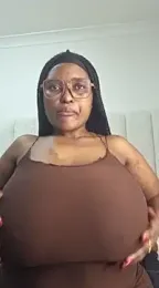 Bustygoddess32 stripchat stream image