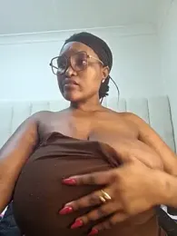 Bustygoddess32 stripchat stream image