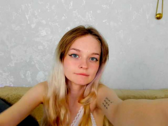 vialeta-baby bongacams stream image