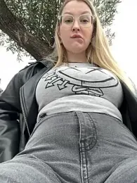 Teya_moon_ stripchat stream image