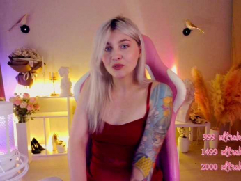 HoneyCherry bongacams stream image