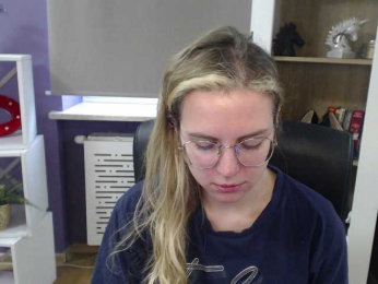 Soft-Zoey bongacams stream image