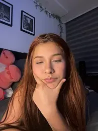 crystal_bunny7 stripchat stream image